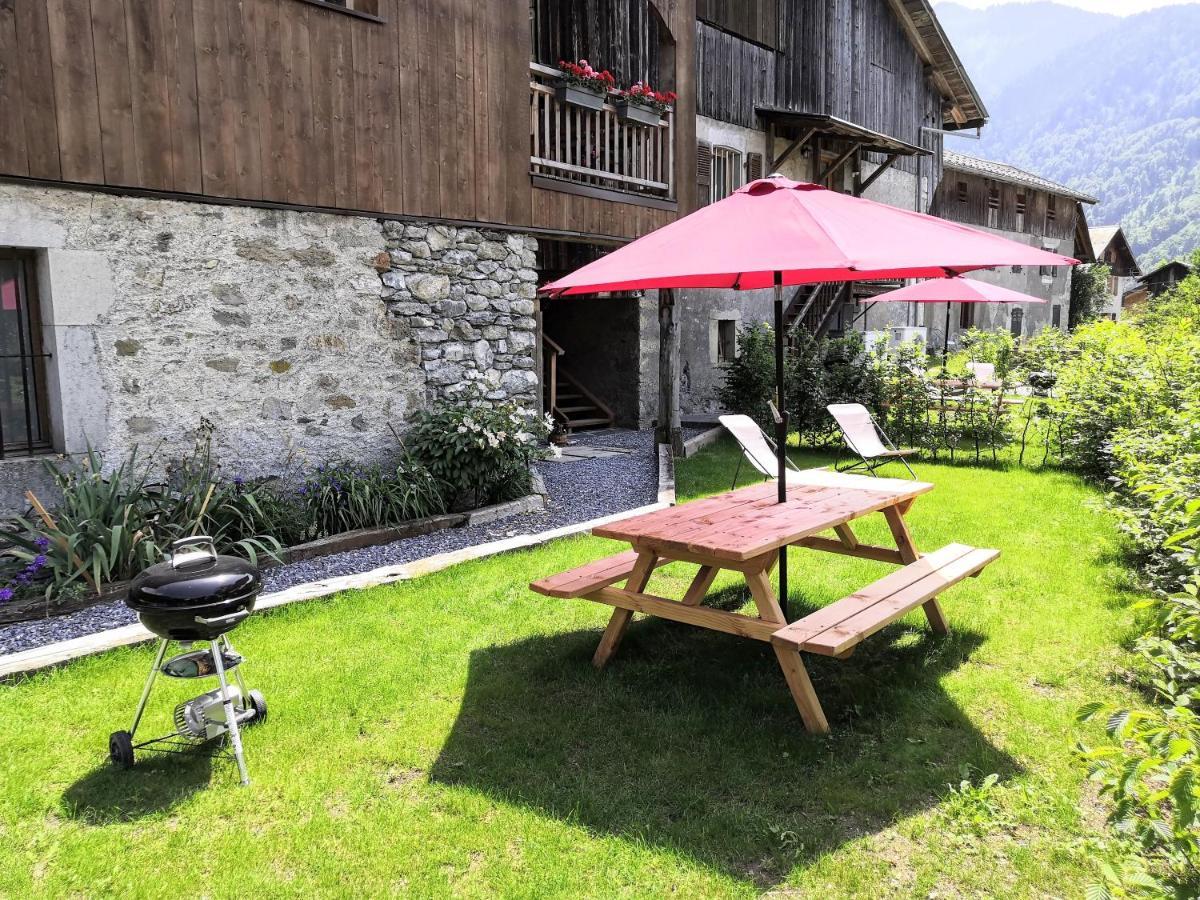 Chez Lucienne, Jacuzzi Et Sauna Samoens Exterior photo