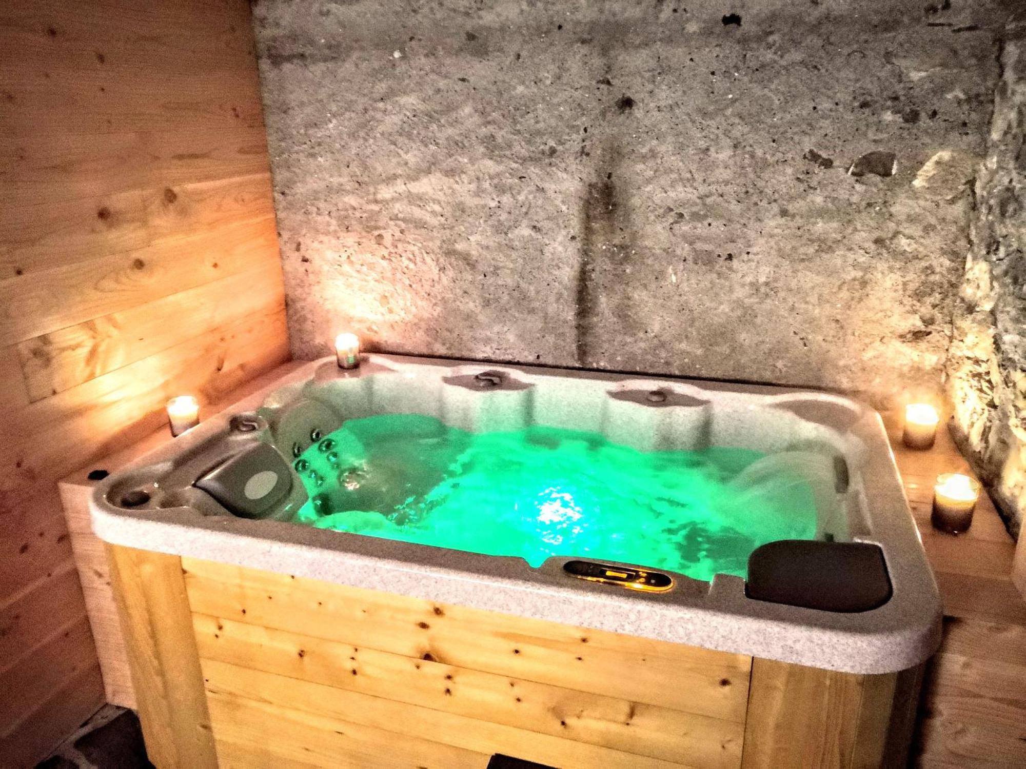 Chez Lucienne, Jacuzzi Et Sauna Samoens Exterior photo