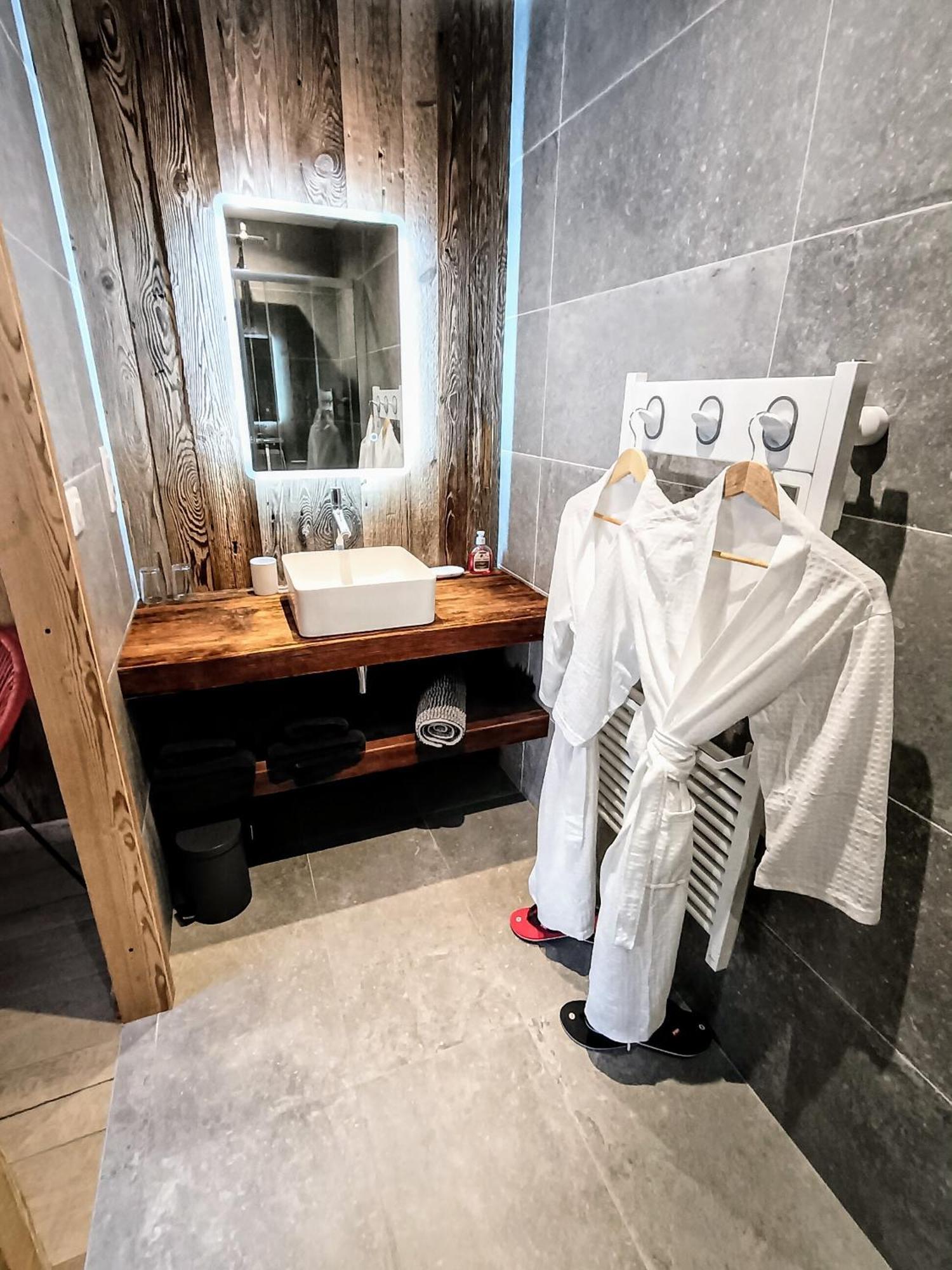 Chez Lucienne, Jacuzzi Et Sauna Samoens Exterior photo